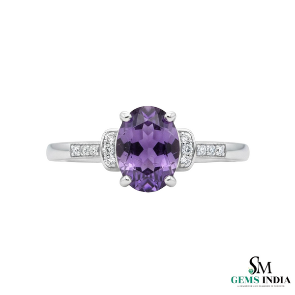 Doppelter Smaragd-Ring in offenem Design aus 14 Karat Gold – Band mit quadratisch und rund geschliffenen grünen Edelsteinen