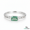 Emerald Cut Green Emerald Ring with Diamond Side Accents – Elegant Fine Jewelry Style