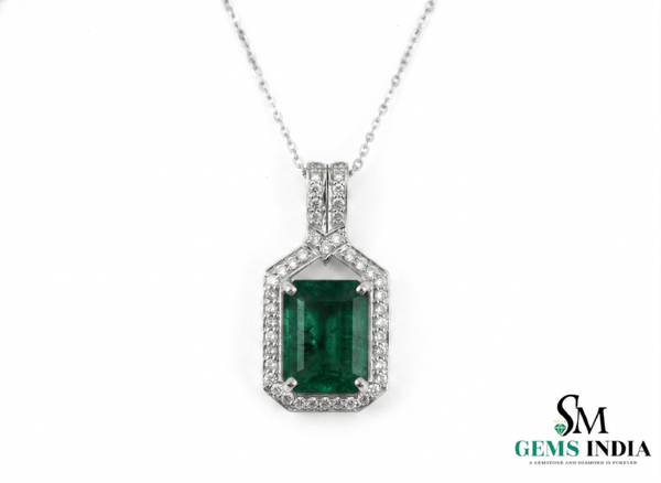 8.10 carat Stunning Natural Emerald Pendant Emerald Cut Green Gem with Diamond Halo Glow