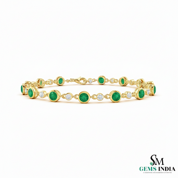 Doppelter Smaragd-Ring in offenem Design aus 14 Karat Gold – Band mit quadratisch und rund geschliffenen grünen Edelsteinen