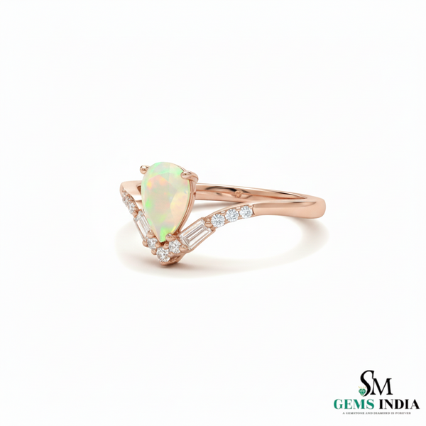 Doppelter Smaragd-Ring in offenem Design aus 14 Karat Gold – Band mit quadratisch und rund geschliffenen grünen Edelsteinen