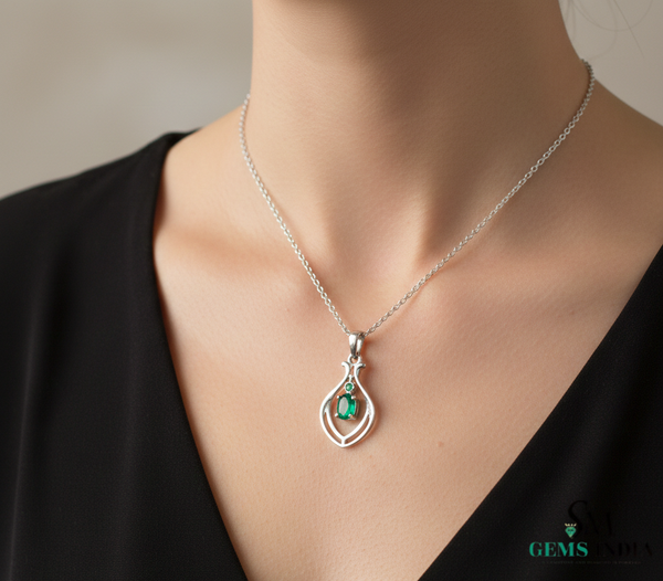 Natural Oval Green Emerald Teardrop Pendant For Woman