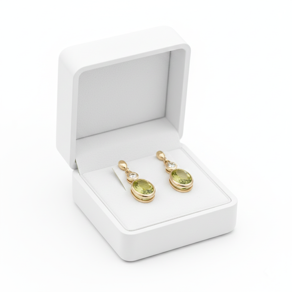 7,80 ct dunkelgrüne Statement-Ohrhänger mit großen sambischen Smaragden im Smaragd- und Ovalschliff, 18 Karat Gold, Smaragdohrringe, ovale Smaragdstifte (Kopie)