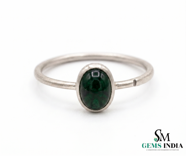 Minimalist Oval Emerald Ring in 14K Gold – Handmade Cabochon Gemstone Ring