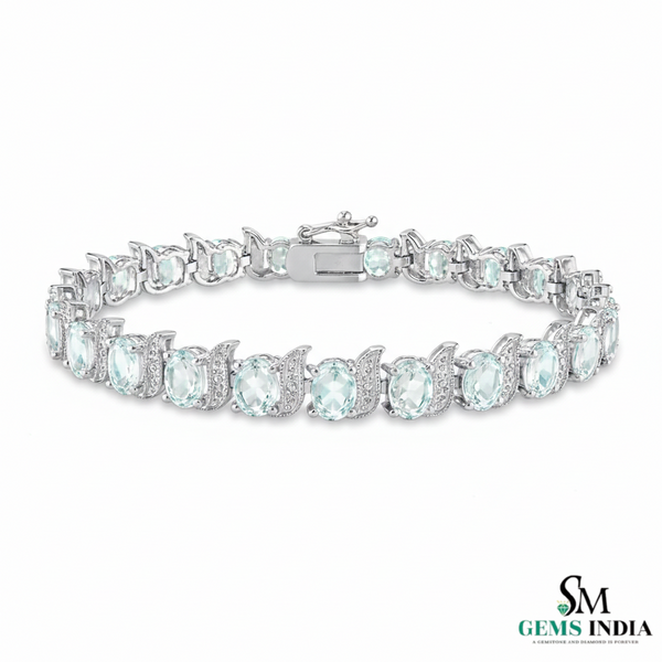 Elegant Oval Aquamarine Diamond Bracelet with Curved Diamond Links