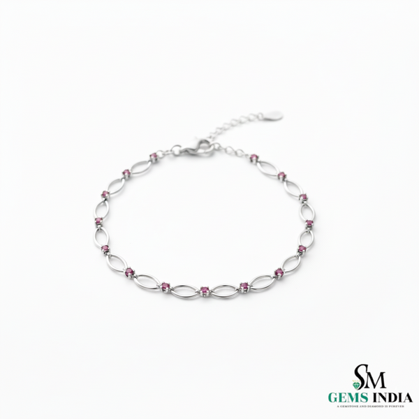 Doppelter Smaragd-Ring in offenem Design aus 14 Karat Gold – Band mit quadratisch und rund geschliffenen grünen Edelsteinen