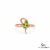 Doppelter Smaragd-Ring in offenem Design aus 14 Karat Gold – Band mit quadratisch und rund geschliffenen grünen Edelsteinen