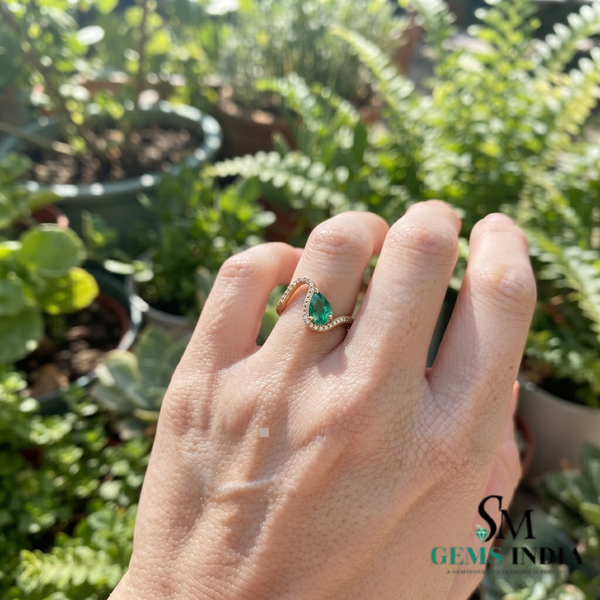Pear Cut Emerald and Diamond Infinity Wave Ring - Promise ring for her