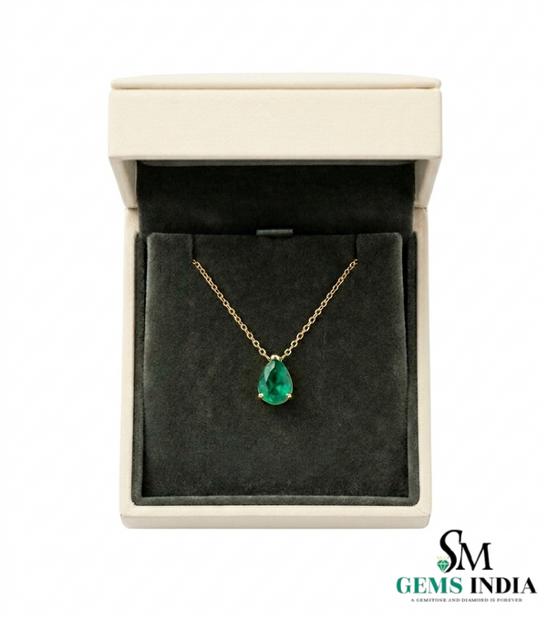 Pear Cut Emerald Necklace in 14k Gold – Elegant Teardrop Pendant