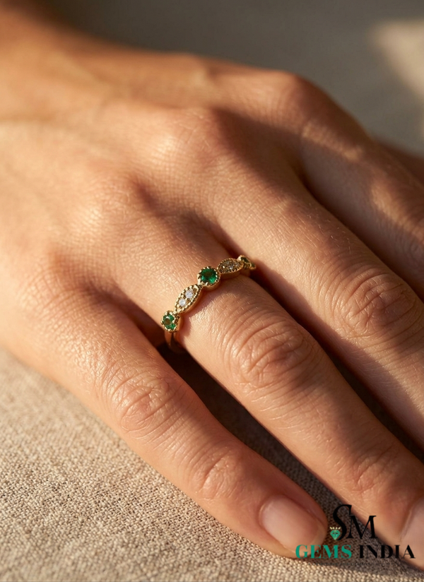 Vintage Round Natural Emerald Diamond Stackable Ring – Fine Gold Wedding Band