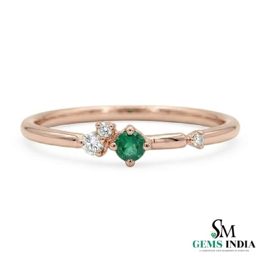 Dainty Round Emerald Diamond Ring – Minimalist Stackable Emerald Ring for Women