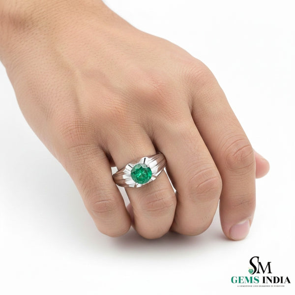 Natural Men's Vivid Green Emerald Ring: 18k Solid Gold Wedding Band