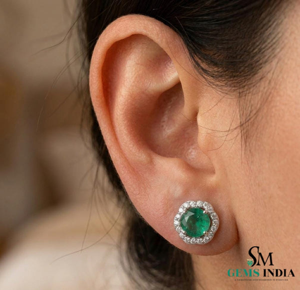 7,80 ct dunkelgrüne Statement-Ohrhänger mit großen sambischen Smaragden im Smaragd- und Ovalschliff, 18 Karat Gold, Smaragdohrringe, ovale Smaragdstifte (Kopie)