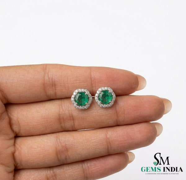 7,80 ct dunkelgrüne Statement-Ohrhänger mit großen sambischen Smaragden im Smaragd- und Ovalschliff, 18 Karat Gold, Smaragdohrringe, ovale Smaragdstifte (Kopie)