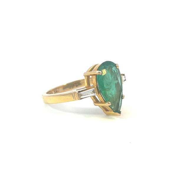 I.G.I Certified Natural Pear Emerald And Baguettes Diamond Engagement Ring / 14k Yellow Gold May Birthstone Ring For Women And Girls