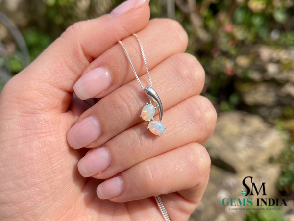 Double Oval Opal Pendant – Minimalist Opal Drop Pendant for Women