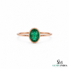 Doppelter Smaragd-Ring in offenem Design aus 14 Karat Gold – Band mit quadratisch und rund geschliffenen grünen Edelsteinen
