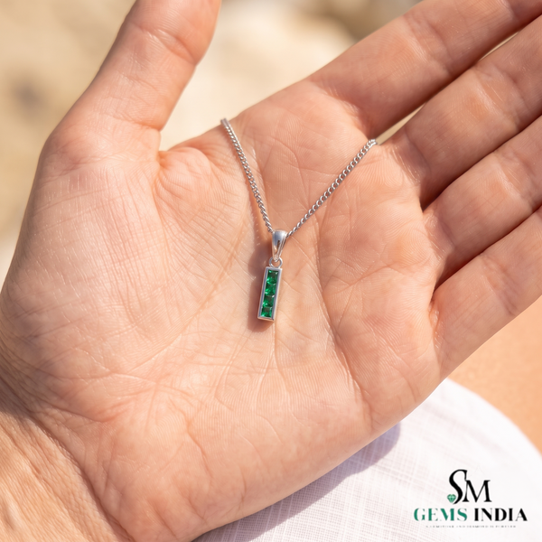 Minimalist Emerald Square Cut Pendant – Elegant Everyday Fine Jewelry