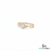 Doppelter Smaragd-Ring in offenem Design aus 14 Karat Gold – Band mit quadratisch und rund geschliffenen grünen Edelsteinen