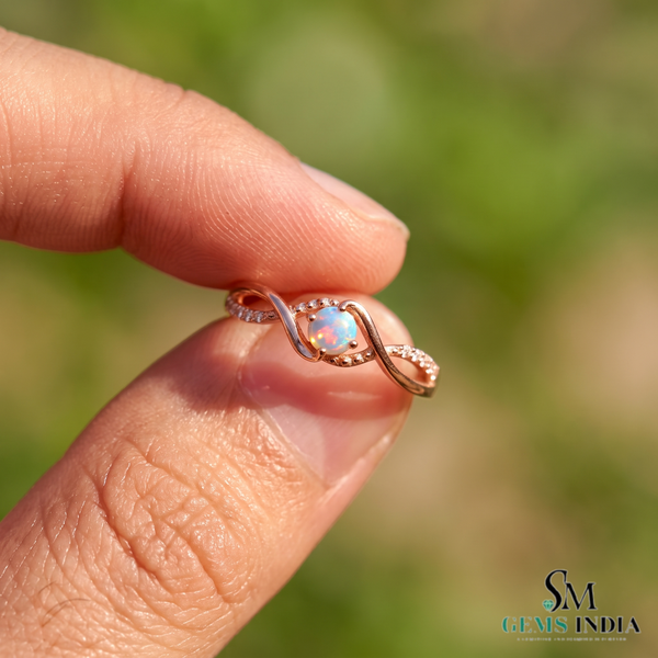 Round Opal & Diamond Wave Ring – Elegant Gemstone Jewelry for Women