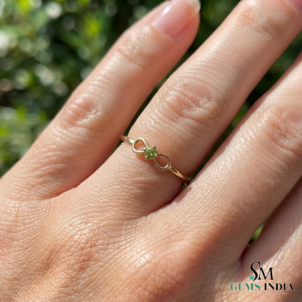 Elegant Natural Peridot Infinity Ring - Minimalist Promise Ring