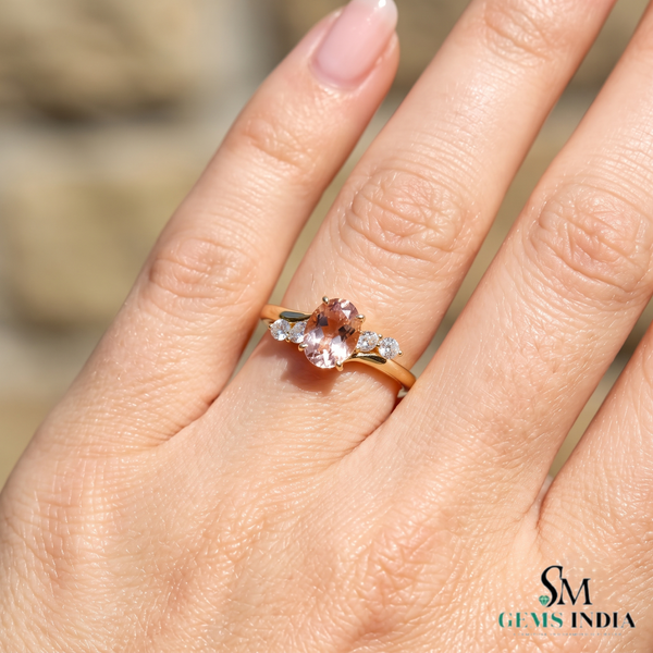 Natural Morganite Oval Cut Gold Ring with Diamond Accents – Elegant Luxury Gemstone Ring
